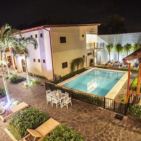 Hotel Plaza Marbella Granada Esterno foto